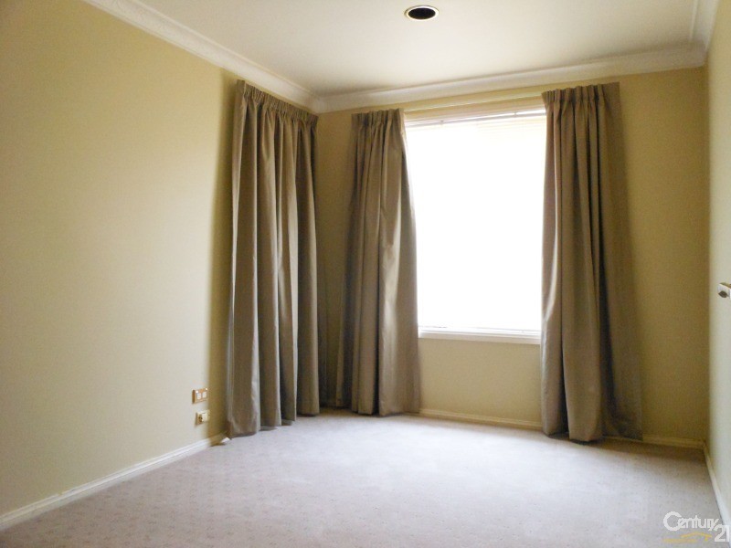 13 Tulloch Place, Baulkham Hills NSW 2153