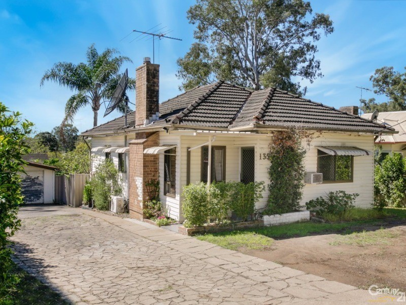 135 Lucas Road, Lalor Park NSW 2147