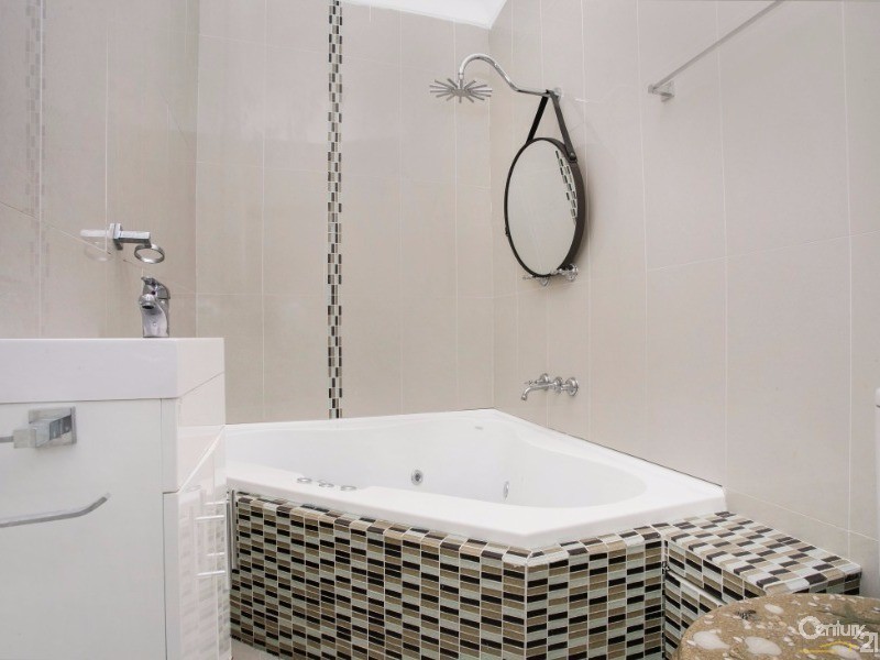 135 Lucas Road, Lalor Park NSW 2147