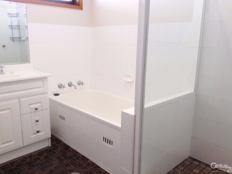 111 Ellam Drive, Seven Hills NSW 2147