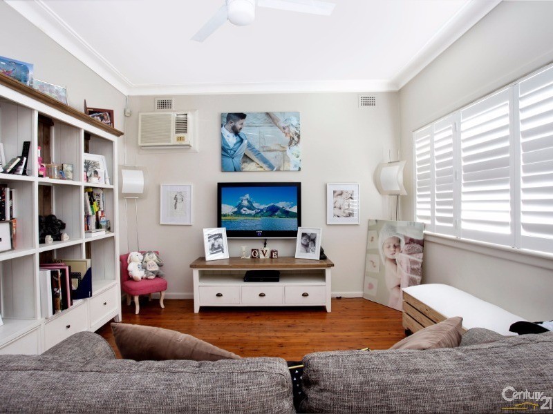 4 Monaro Street, Seven Hills NSW 2147