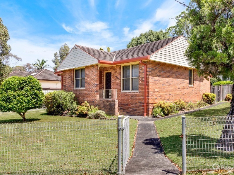2 Corella Road, Lalor Park NSW 2147
