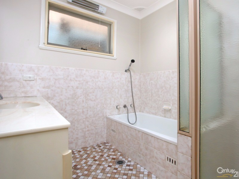 2 Gray Place, Kings Langley NSW 2147