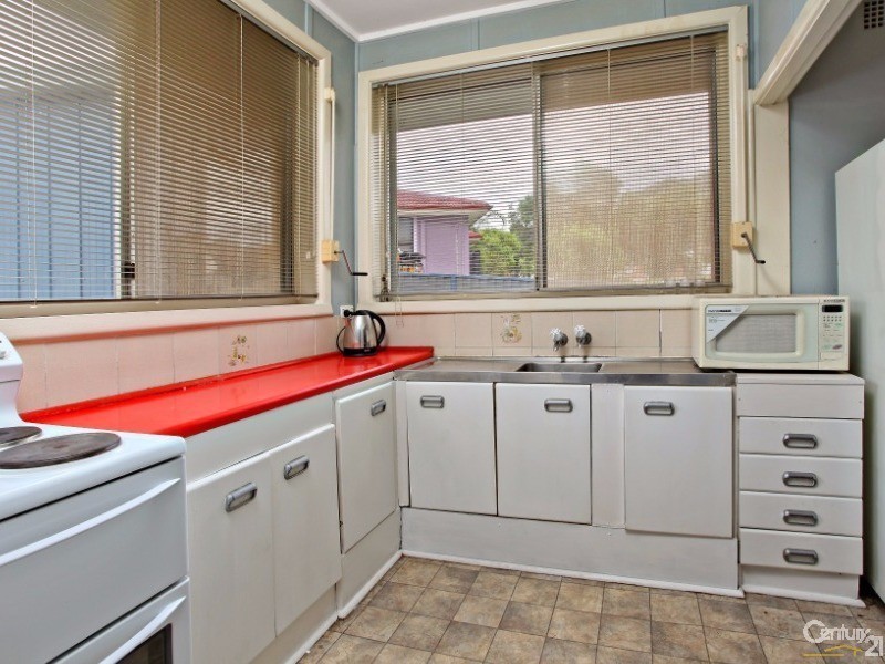 19 Patterson Road, Lalor Park NSW 2147