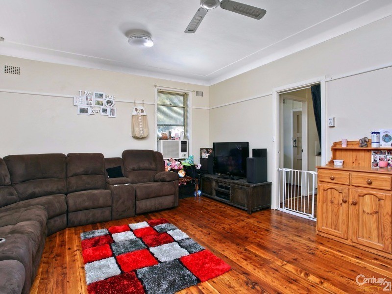 49  Danny Road, Lalor Park NSW 2147