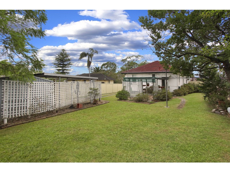 17 Gallop Grove, Lalor Park NSW 2147