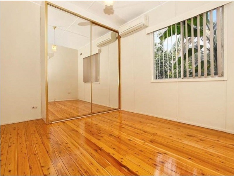 122 Freeman Street, Lalor Park NSW 2147