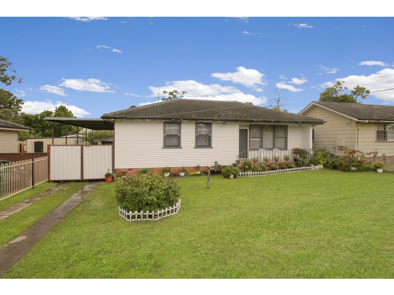 29 Mariana Crescent, Lethbridge Park NSW 2770