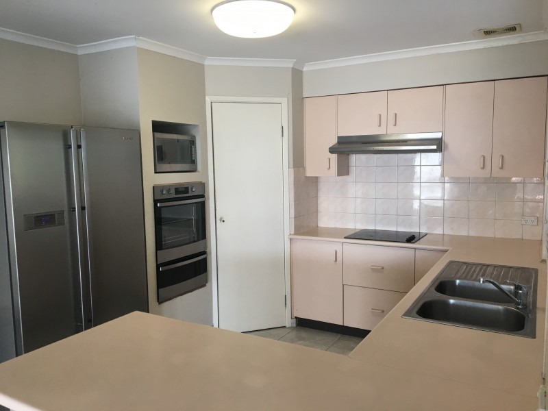 2 Hollydale Place, Prospect NSW 2148