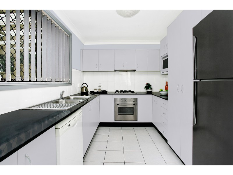 2/71 Pioneer Street, Seven Hills NSW 2147