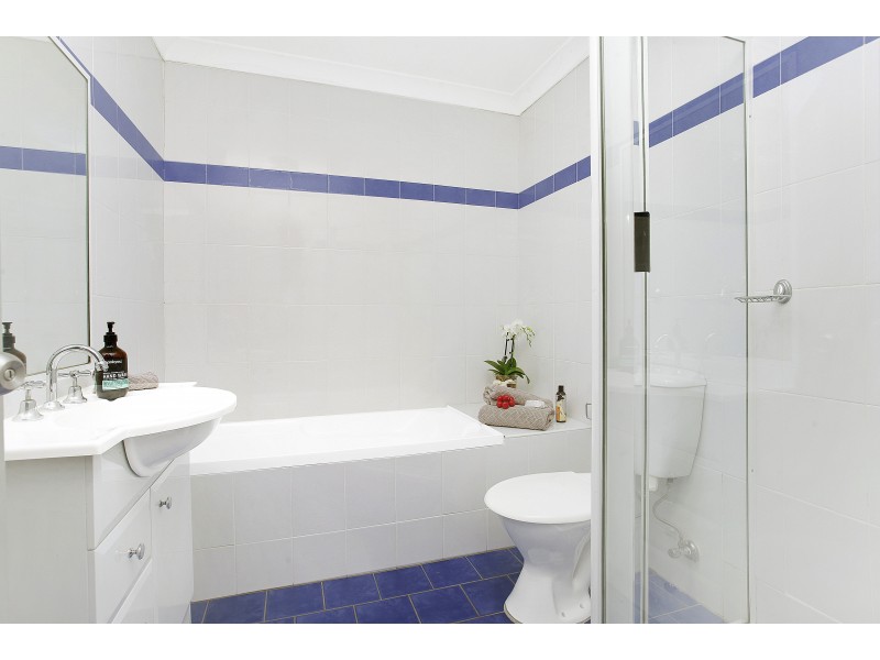 2/71 Pioneer Street, Seven Hills NSW 2147