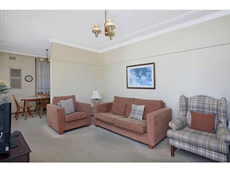 24 Landy Road, Lalor Park NSW 2147