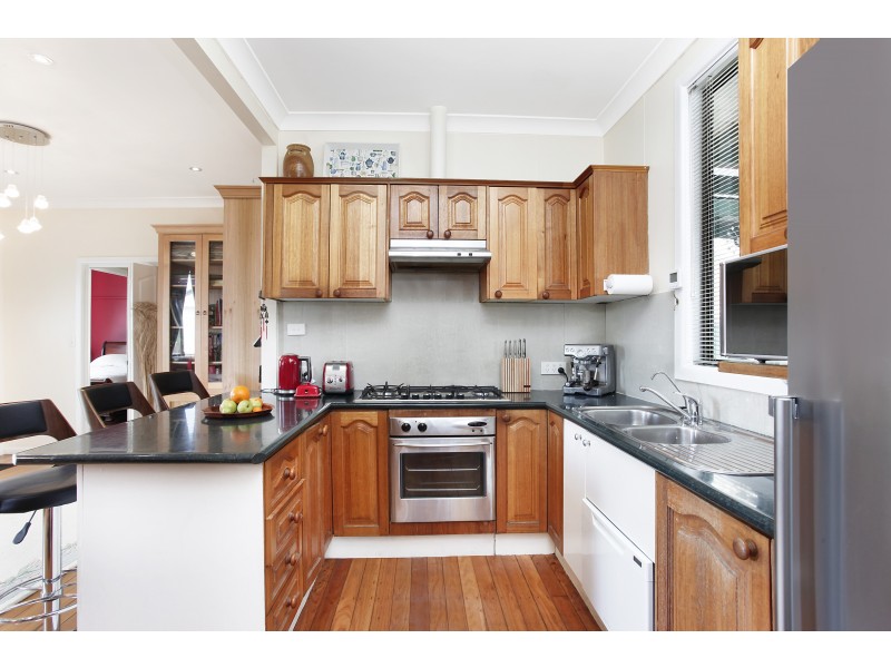 25 Pineleigh Road, Lalor Park NSW 2147