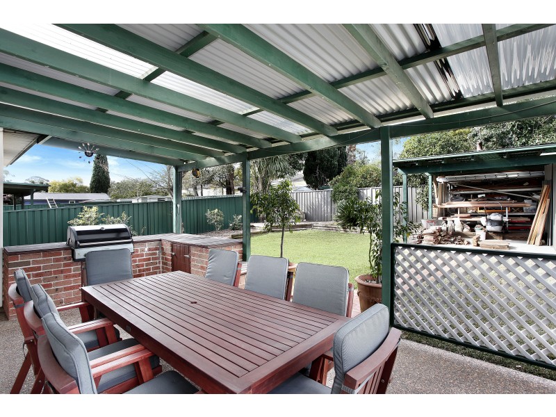 25 Pineleigh Road, Lalor Park NSW 2147