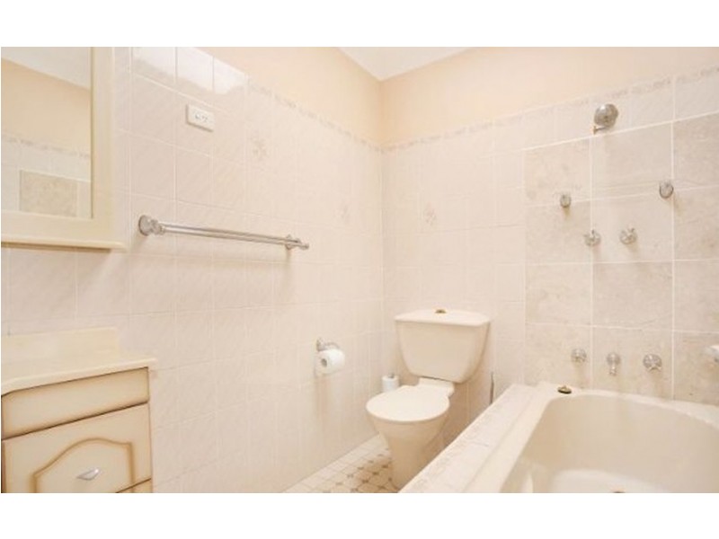 15 Ronald St, Blacktown NSW 2148