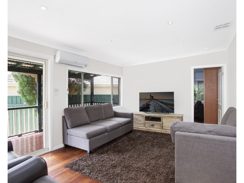 77 Endeavour Street, Seven Hills NSW 2147