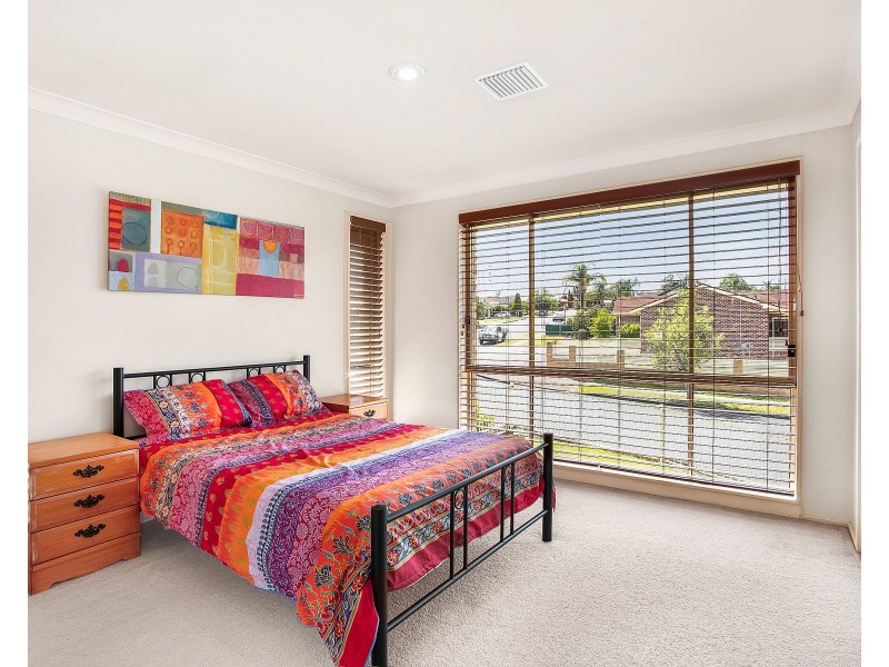 24 Chapel Circuit, Prospect NSW 2148