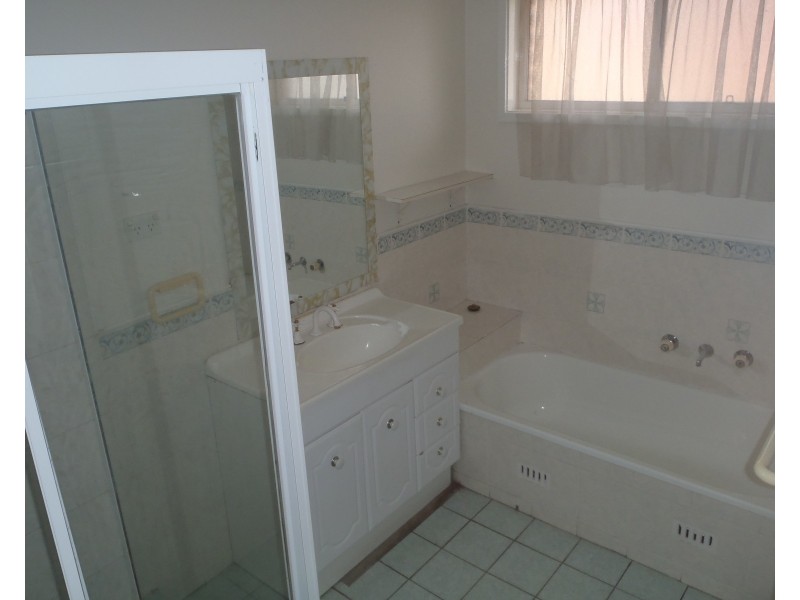 243 Madagascar Drive, Kings Park NSW 2148