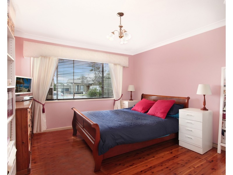 18 Highlands Crescent, Blacktown NSW 2148