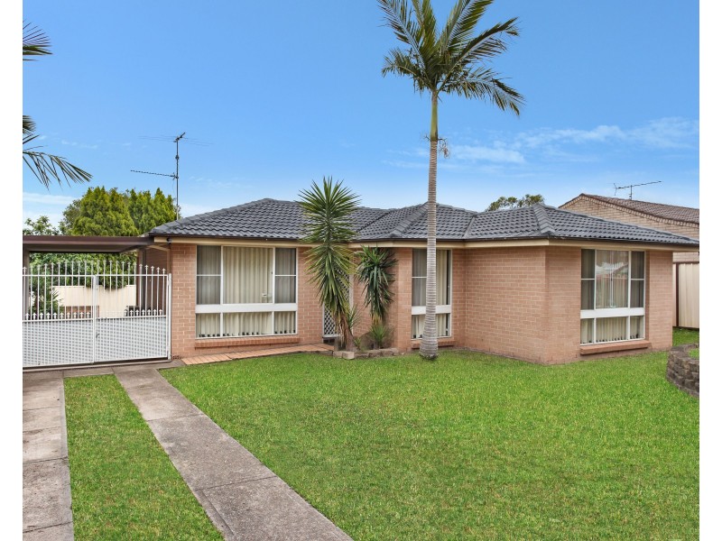 10 Torrance Crescent, Quakers Hill NSW 2763