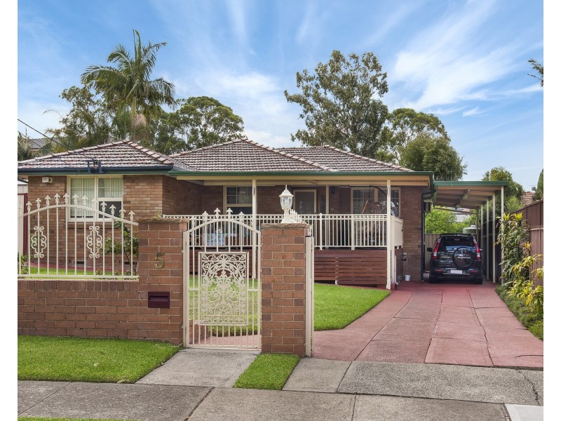 5 Columbia Road, Seven Hills NSW 2147