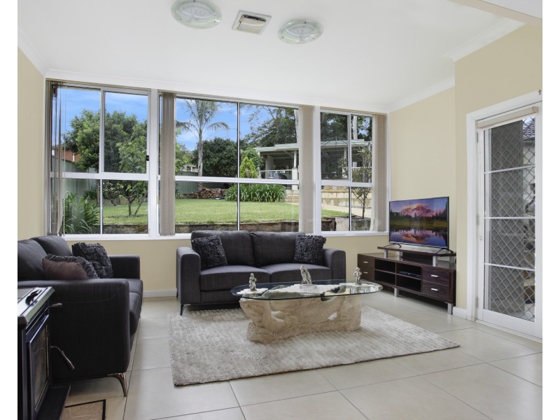 19 VIENNA STREET, Seven Hills NSW 2147