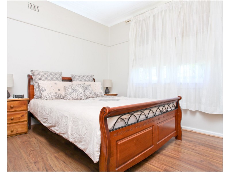 12 Gilmore Road, Lalor Park NSW 2147