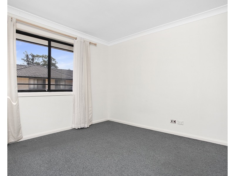 17/4 Nolan Place, Seven Hills NSW 2147