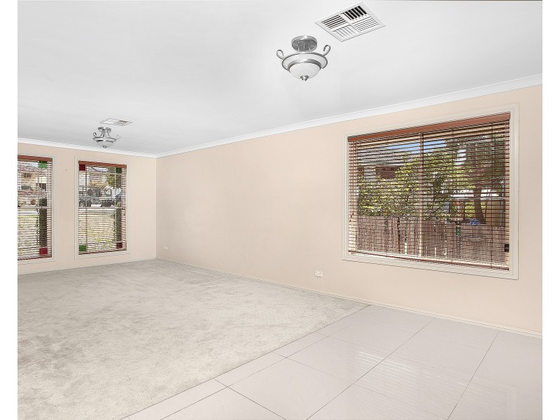 19 Lawson Street, Lalor Park NSW 2147