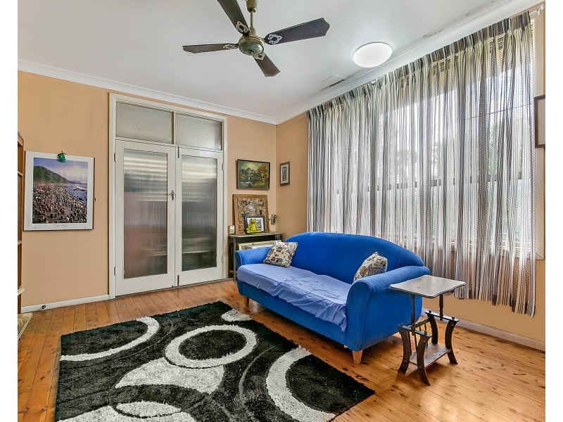 16 Hilltop Avenue, Blacktown NSW 2148