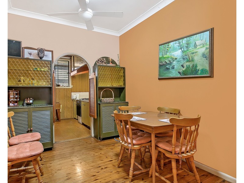 16 Hilltop Avenue, Blacktown NSW 2148