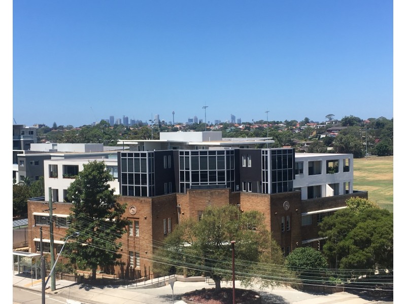 140/2 Dolphin Close, Chiswick NSW 2046