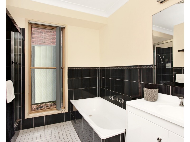 50 Nowland Street, Seven Hills NSW 2147