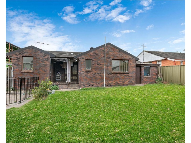 68 Endeavour Street, Seven Hills NSW 2147