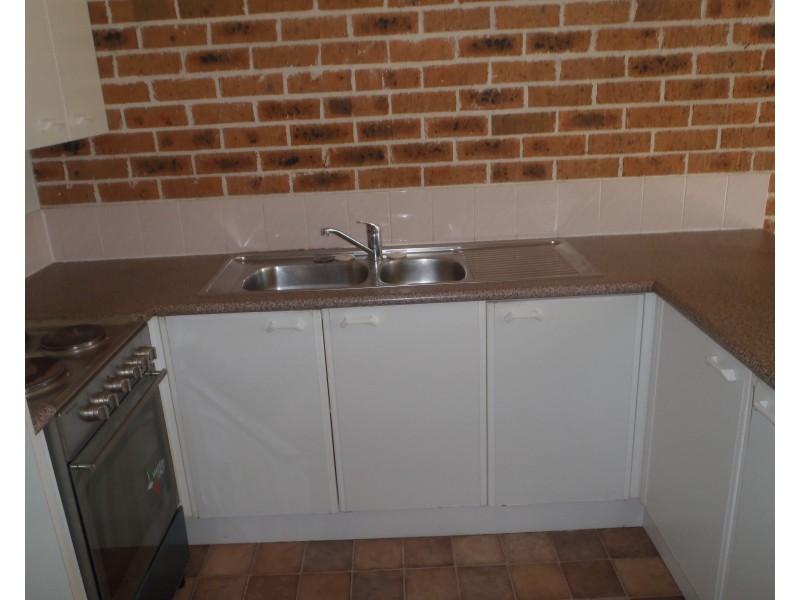 2/89 Pagoda Cr, Quakers Hill NSW 2763