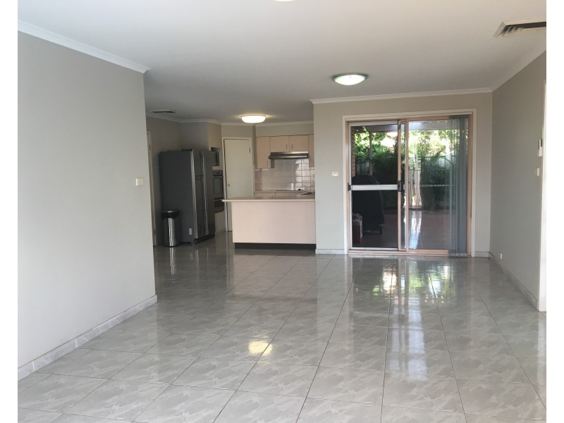 2 Hollydale Place, Prospect NSW 2148