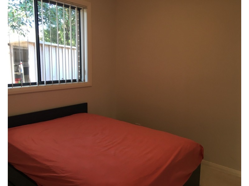 39a  Greenmeadows Cr, Toongabbie NSW 2146