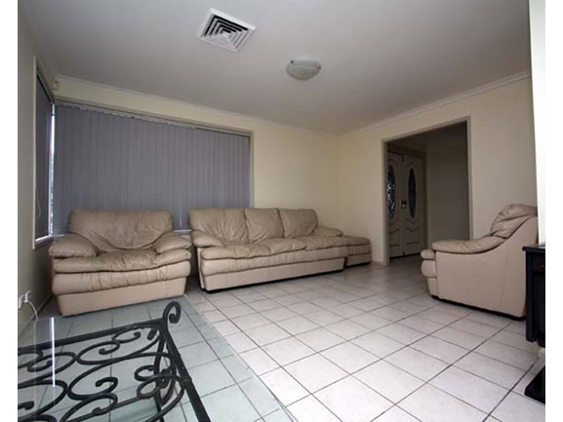 11 Heath Street, Prospect NSW 2148