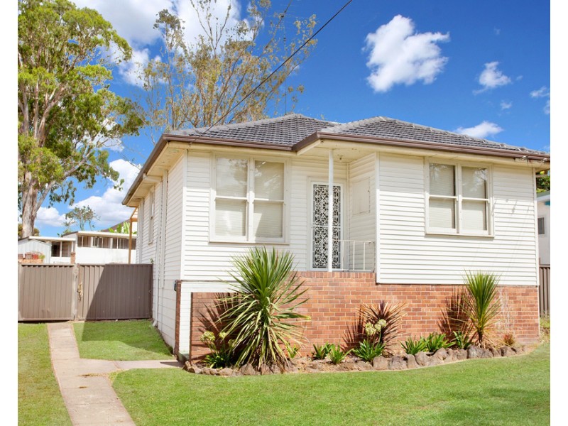 104 Barbara Boulevarde, Seven Hills NSW 2147