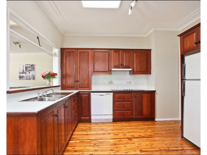 84  Pioneer Street, Seven Hills NSW 2147