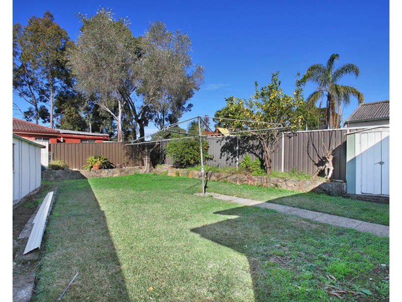79  Athabaska Ave, Seven Hills NSW 2147