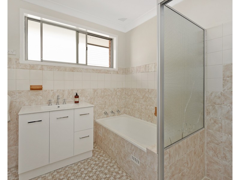 16 Dalray Street, Lalor Park NSW 2147