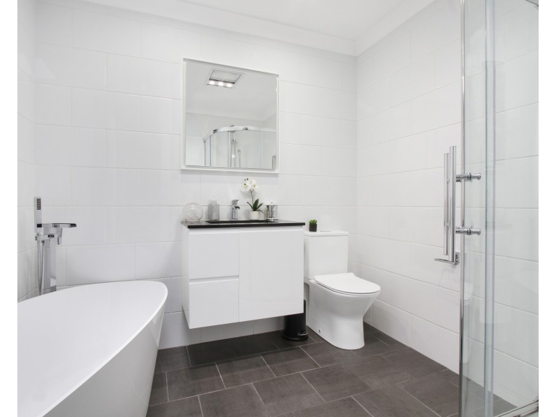 27 Veronica Crescent, Seven Hills NSW 2147