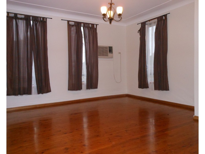 42 Wheeler Street, Lalor Park NSW 2147