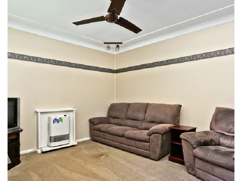 13 Hayes Road, Seven Hills NSW 2147