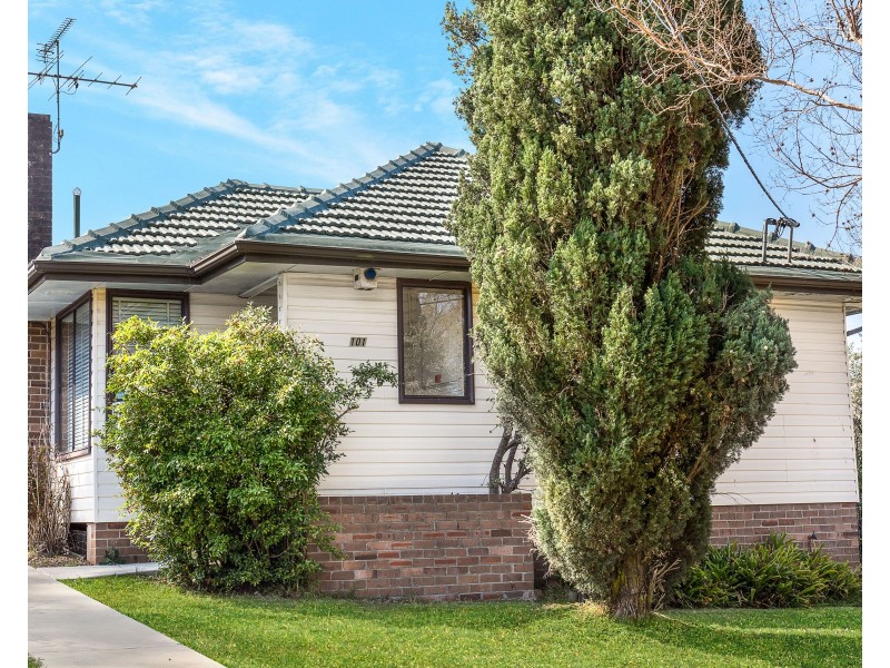 101 Lucas Road, Seven Hills NSW 2147
