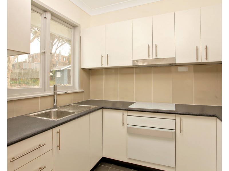 8  Eyre St, Lalor Park NSW 2147