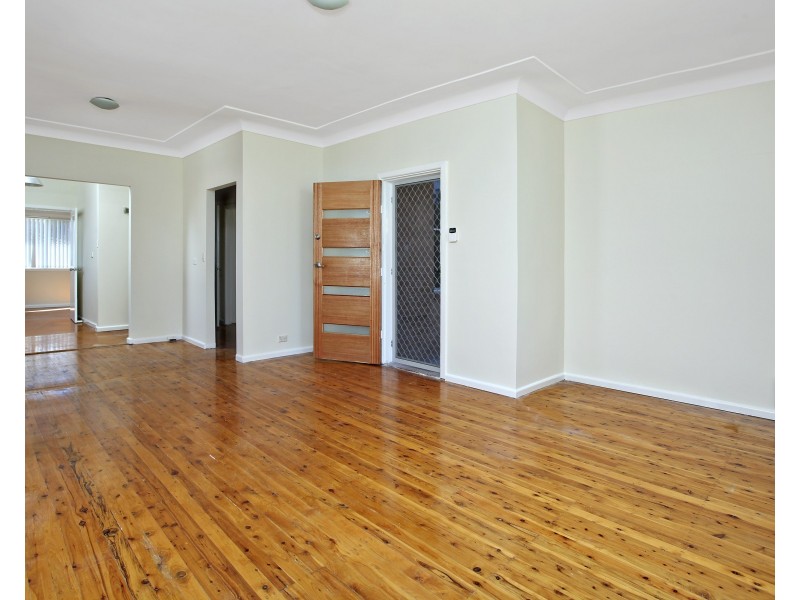 27 Danny Road, Lalor Park NSW 2147