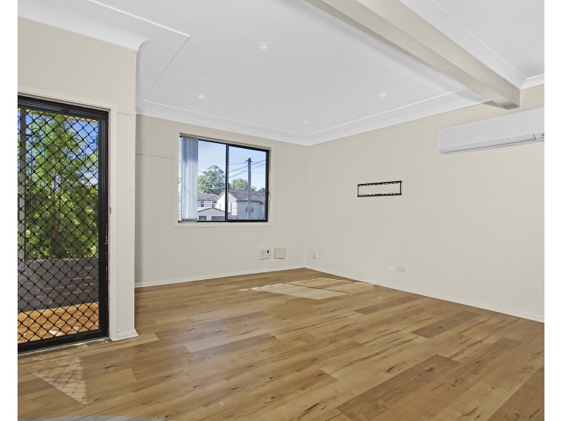 11 Dawn Drive, Seven Hills NSW 2147