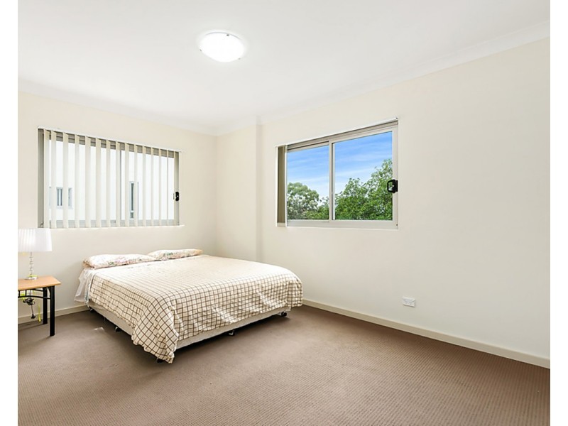 17/102-106 Railway Terrace, Merrylands NSW 2160